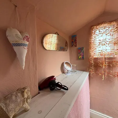 Small Bohemian Loft In Kinvara